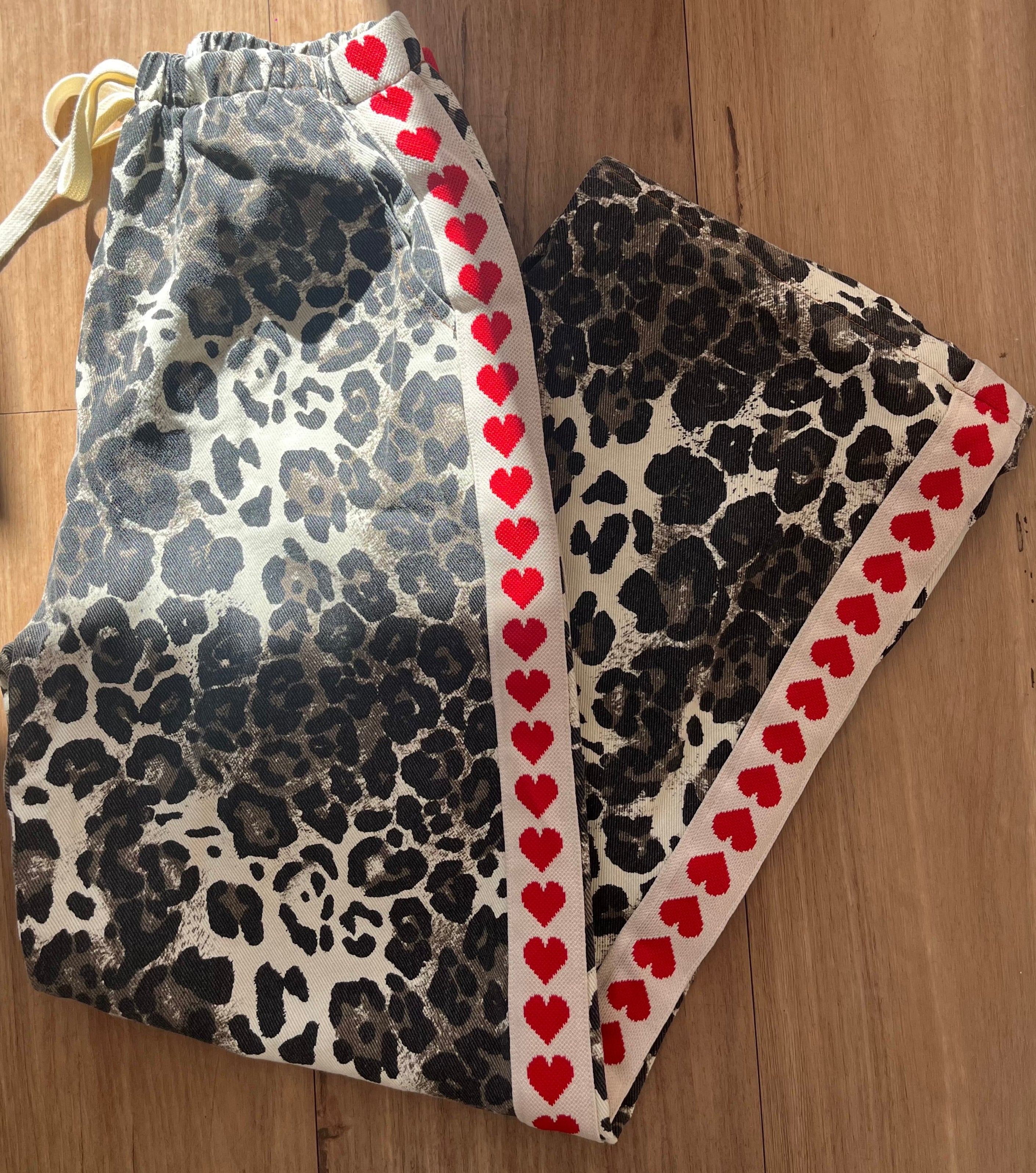Leopard Heart Racer Pants